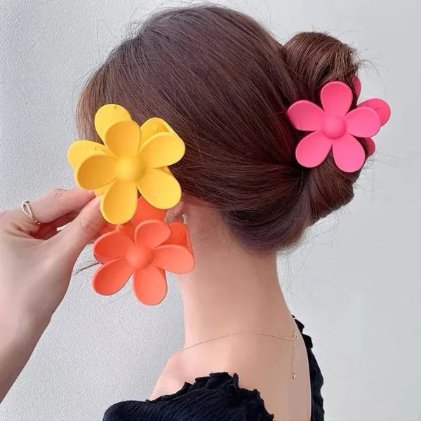 Kẹp tóc hình hoa Hàn Quốc 5 cánh nhiều màu dễ thương